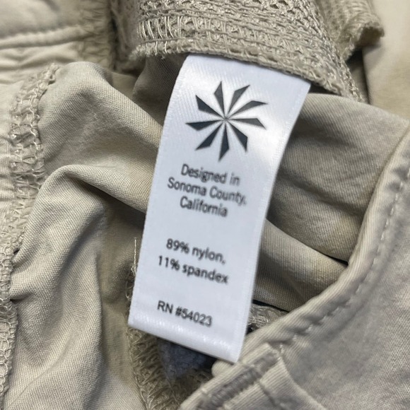 Athleta womens cargo hiking pants sz 8 mid rise cream khaki outdoor camping - Picture 12 of 12